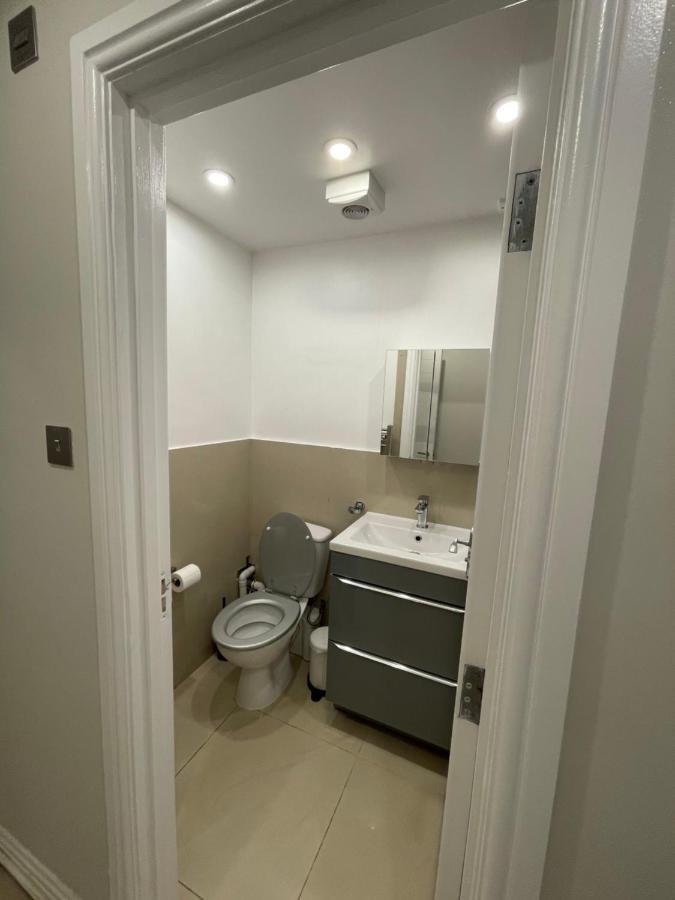 Luxury Studio Apartment Harrow on the Hill Exterior photo