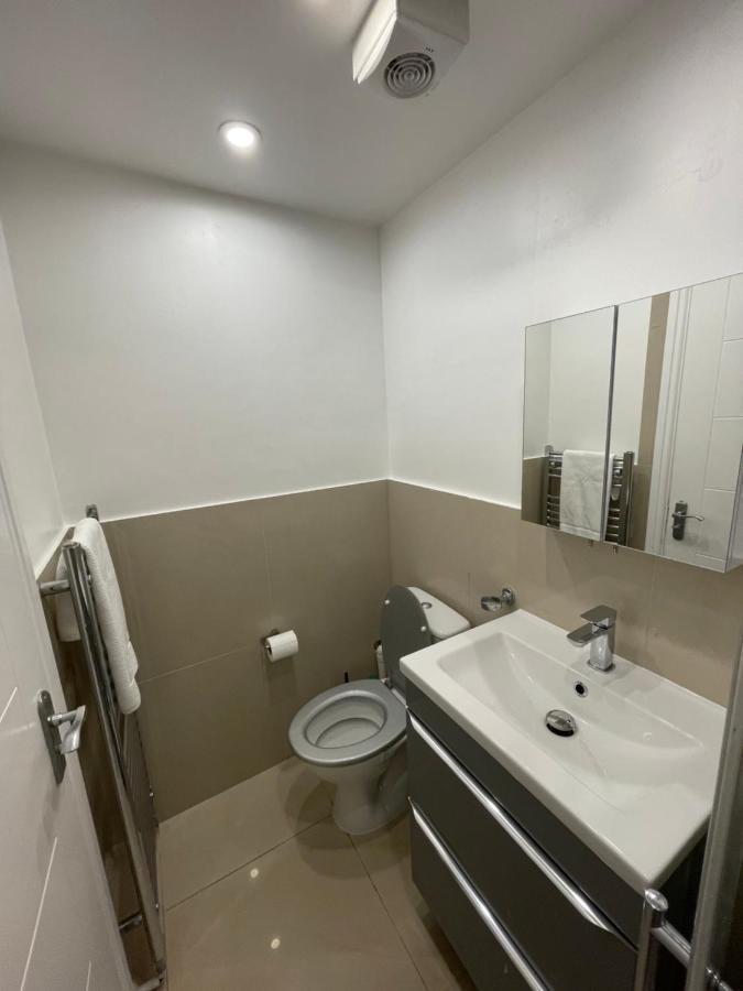 Luxury Studio Apartment Harrow on the Hill Exterior photo
