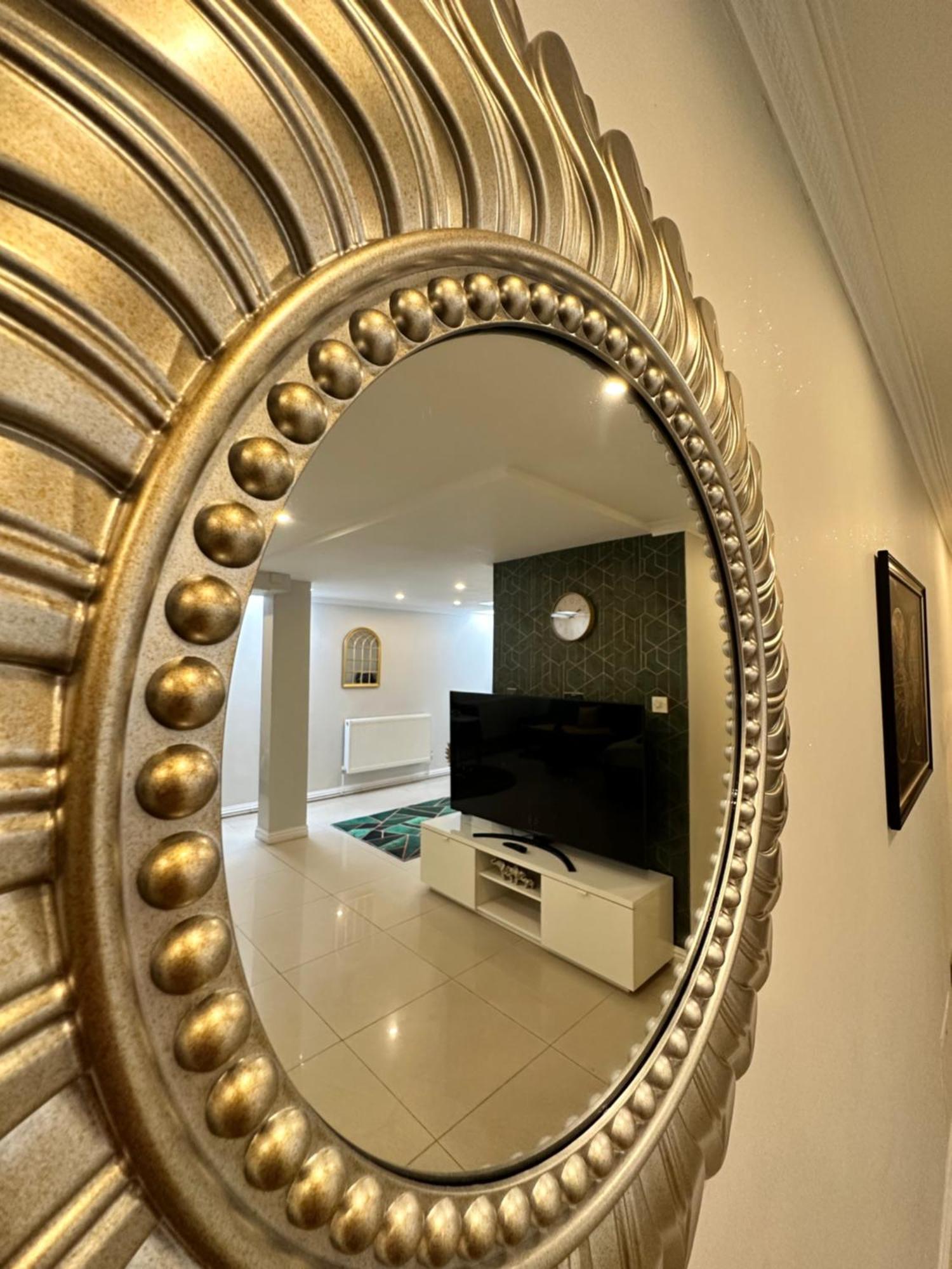 Luxury Studio Apartment Harrow on the Hill Exterior photo